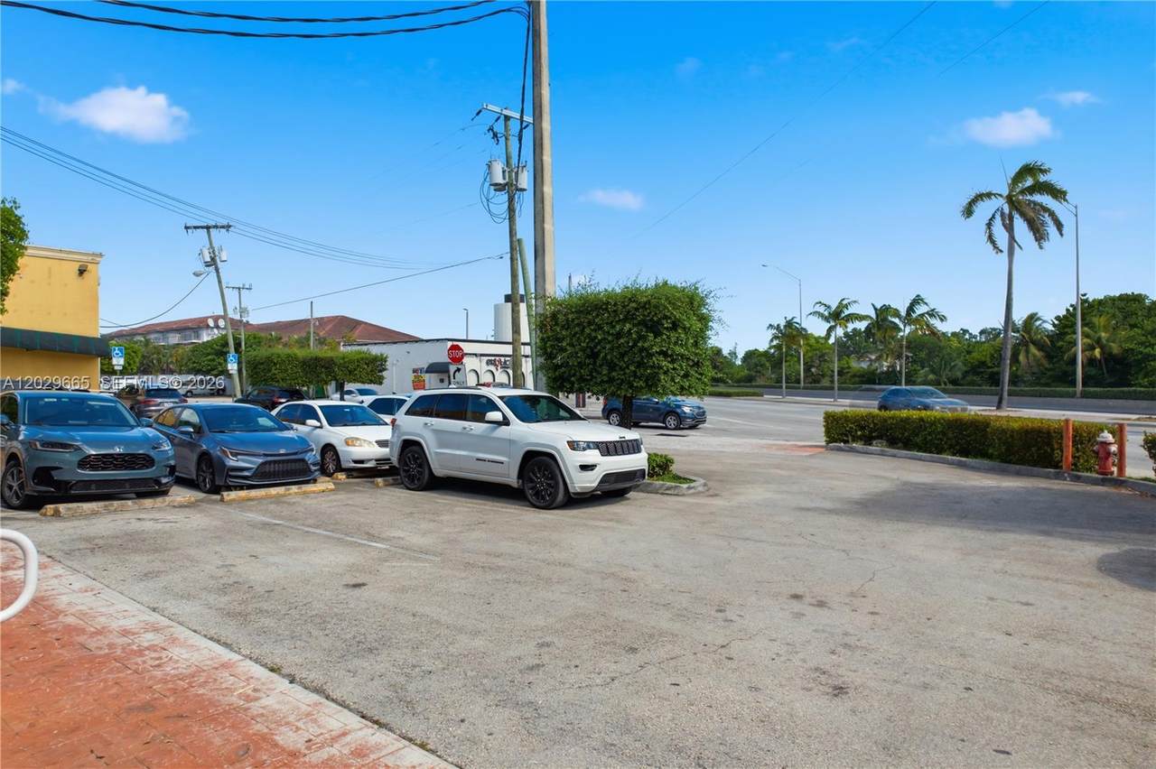 https://bt-photos.global.ssl.fastly.net/miami/1280_boomver_1_A12029665-2.jpg