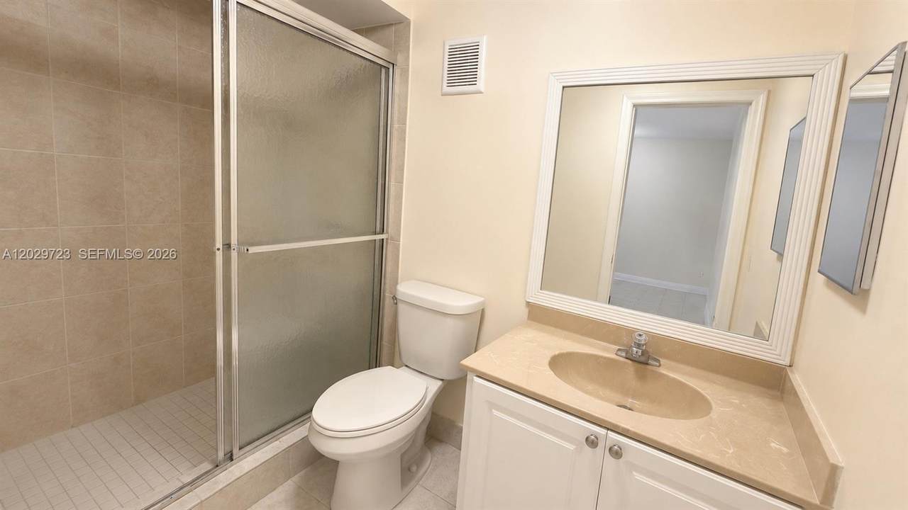 https://bt-photos.global.ssl.fastly.net/miami/orig_boomver_1_A12029723-2.jpg