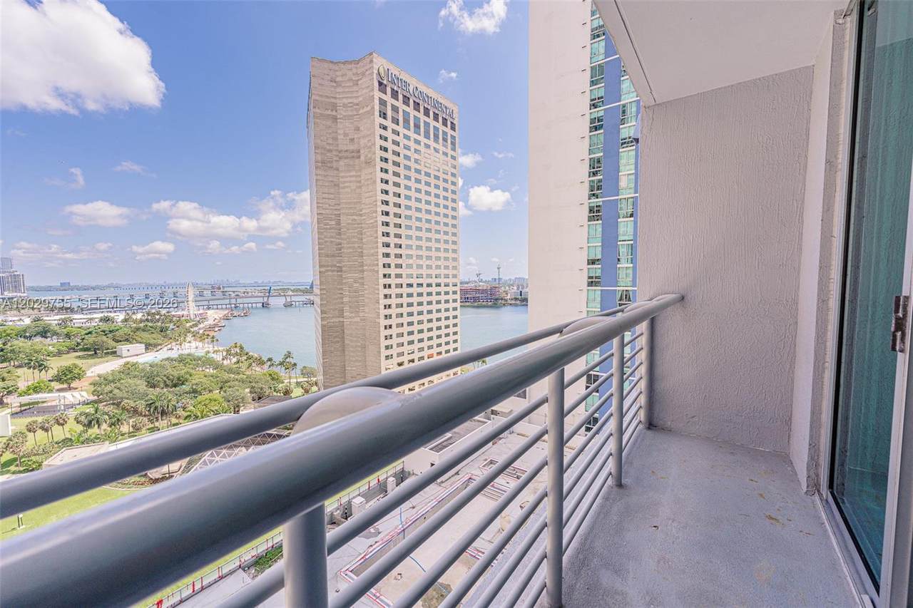 https://bt-photos.global.ssl.fastly.net/miami/1280_boomver_1_A12029755-2.jpg