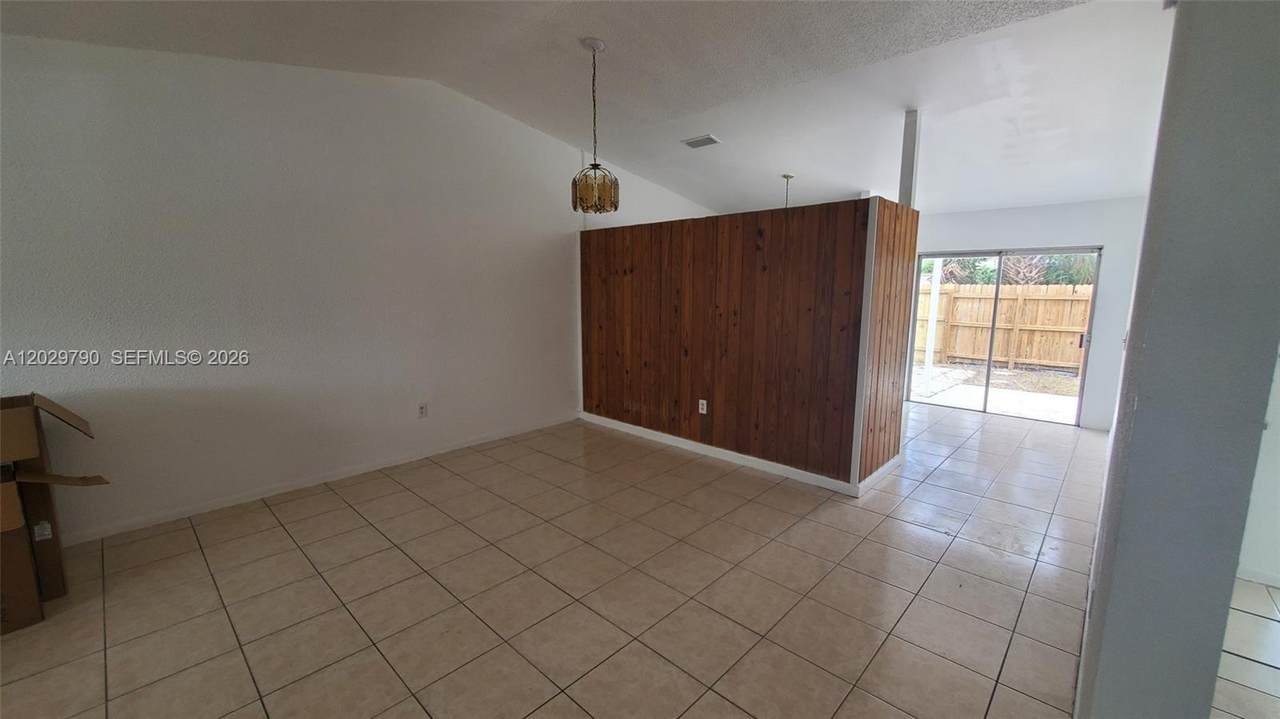 https://bt-photos.global.ssl.fastly.net/miami/1280_boomver_1_A12029790-2.jpg
