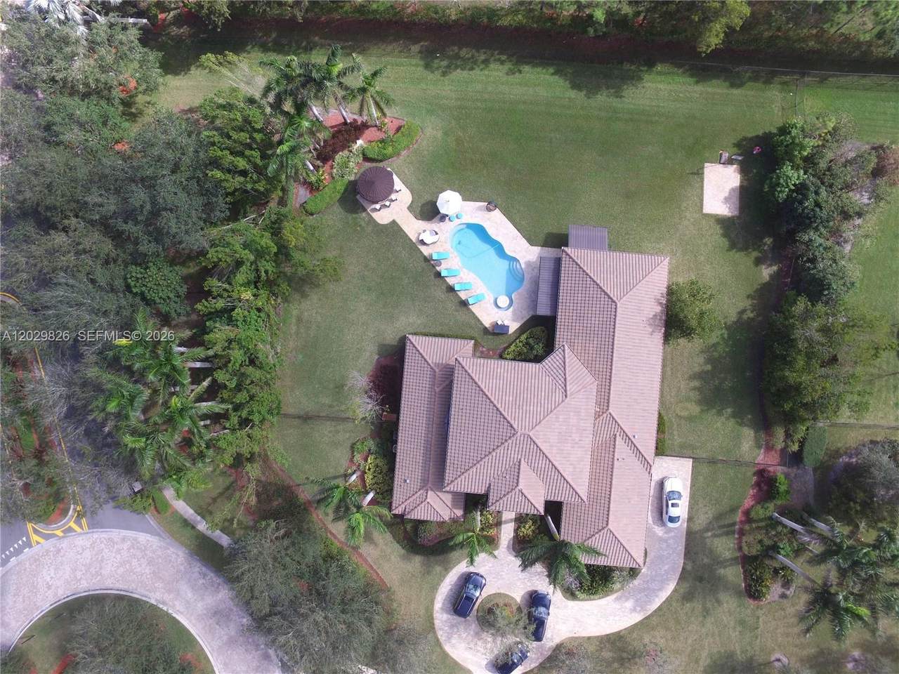 https://bt-photos.global.ssl.fastly.net/miami/1280_boomver_1_A12029826-2.jpg