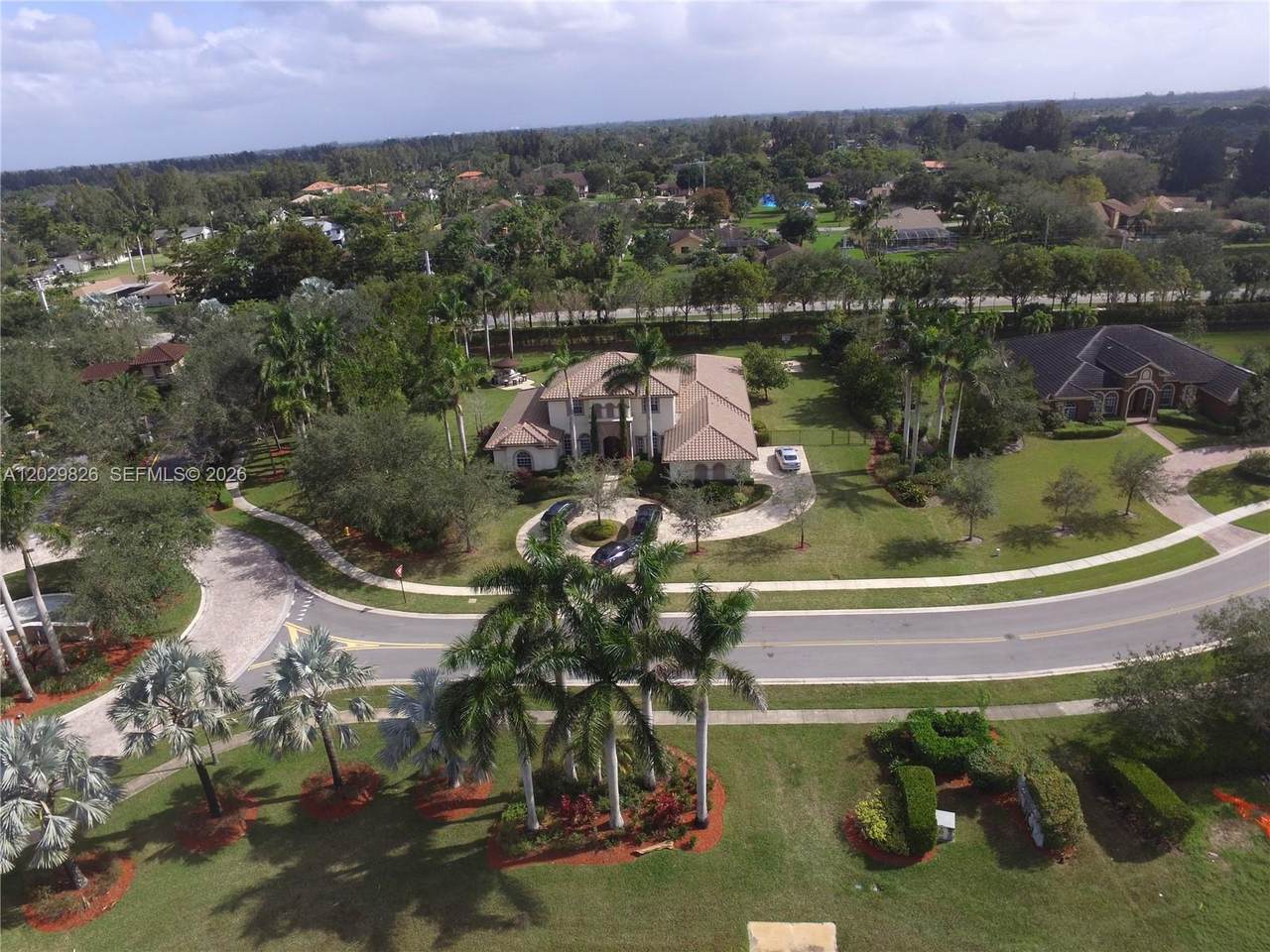 https://bt-photos.global.ssl.fastly.net/miami/1280_boomver_1_A12029826-2.jpg