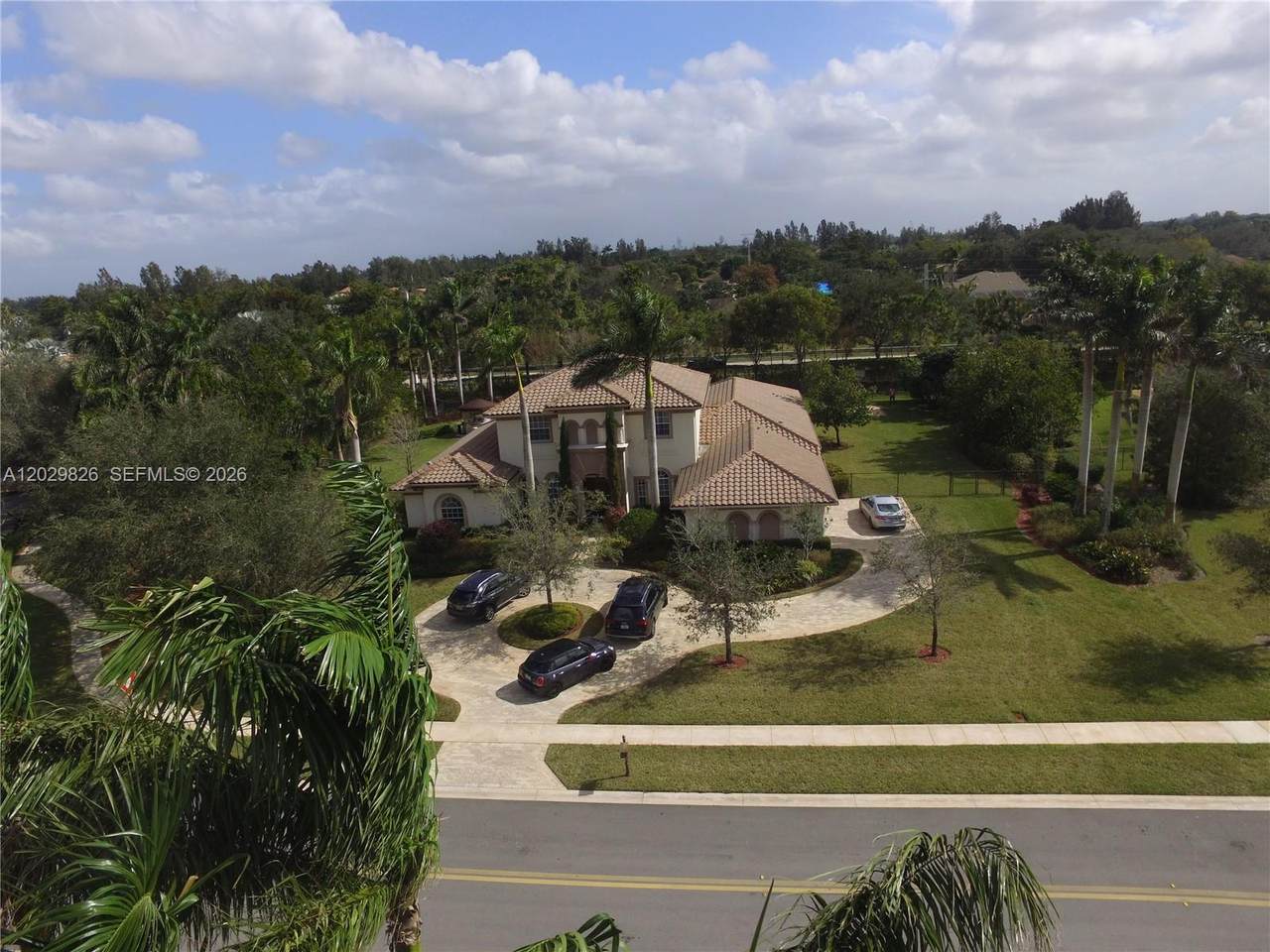 https://bt-photos.global.ssl.fastly.net/miami/1280_boomver_1_A12029826-2.jpg