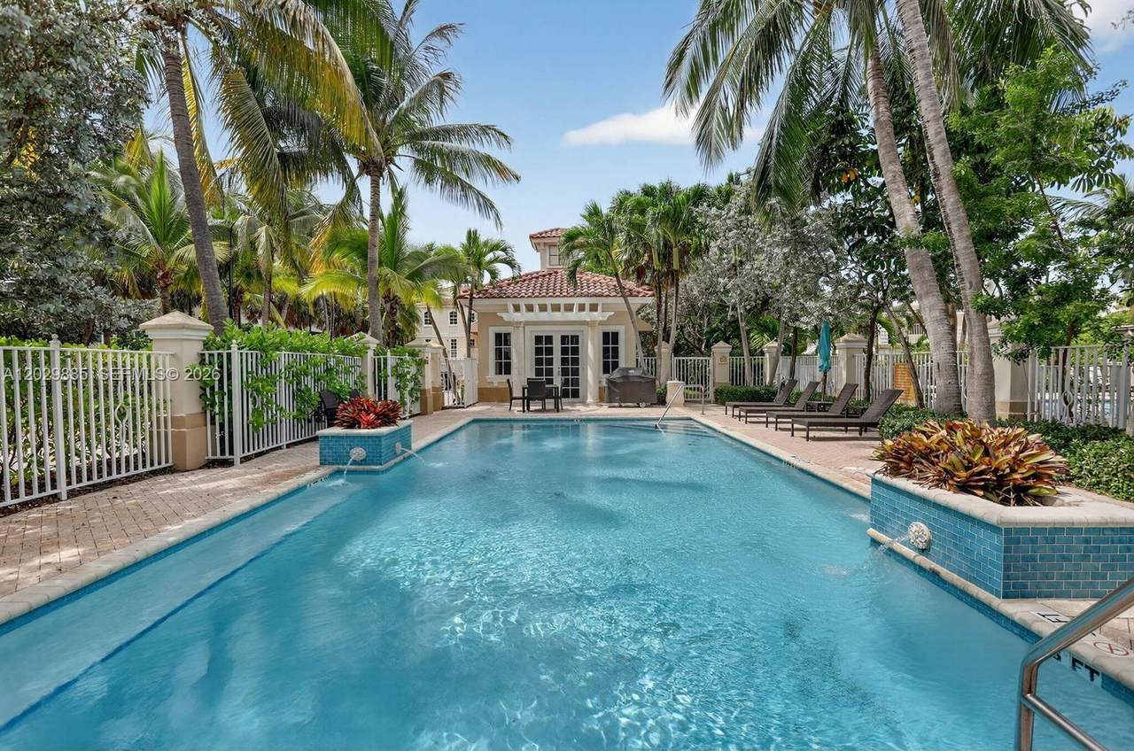 https://bt-photos.global.ssl.fastly.net/miami/1280_boomver_1_A12029885-2.jpg