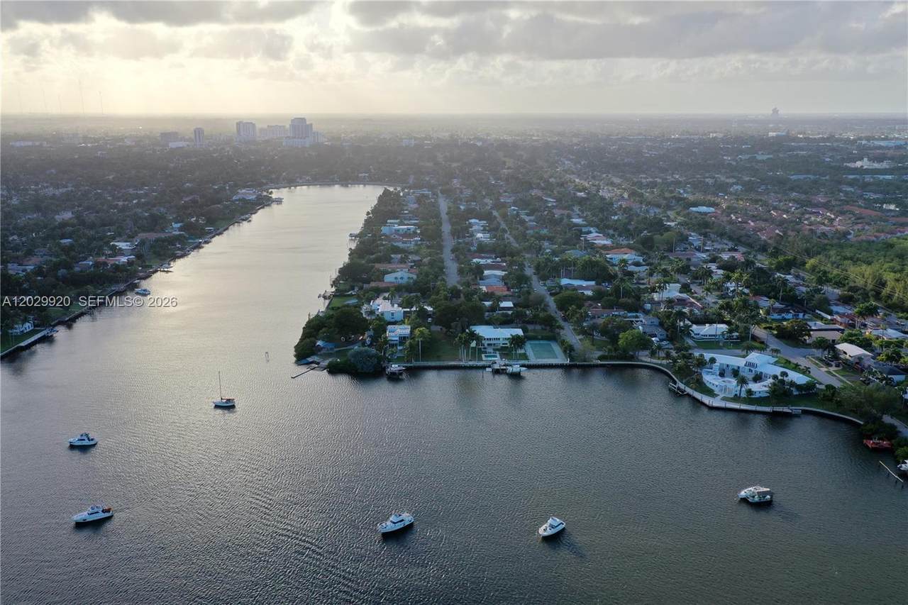 https://bt-photos.global.ssl.fastly.net/miami/1280_boomver_1_A12029920-2.jpg