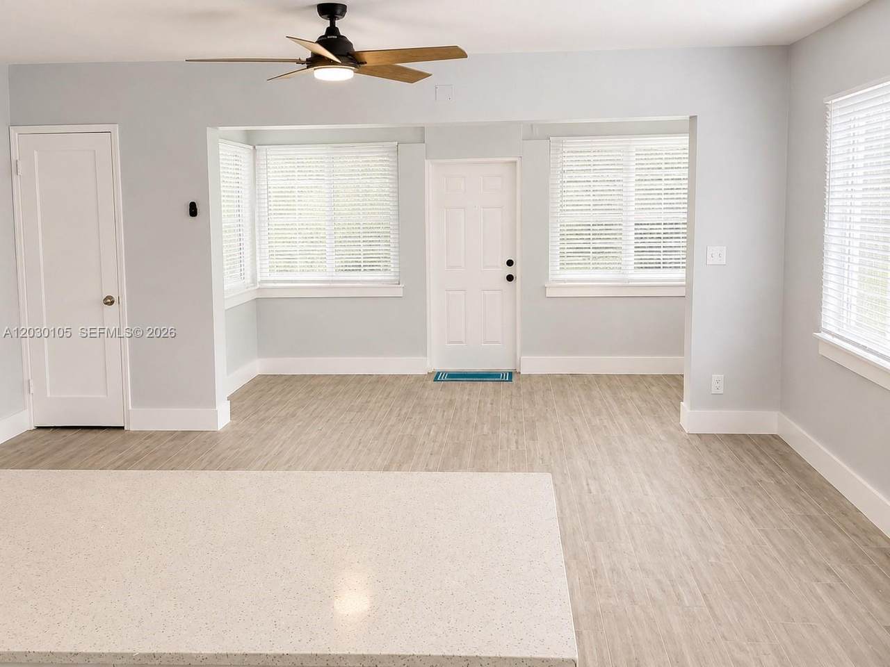 https://bt-photos.global.ssl.fastly.net/miami/1280_boomver_1_A12030105-2.jpg