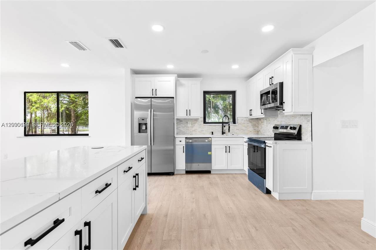 14171 37th Ct - Photo 1