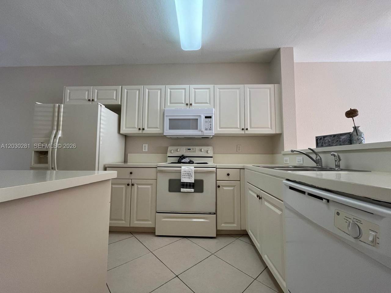 1932 Alamanda Way - Photo 1