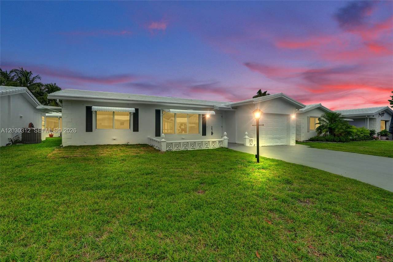 240 25th Ct - Photo 1
