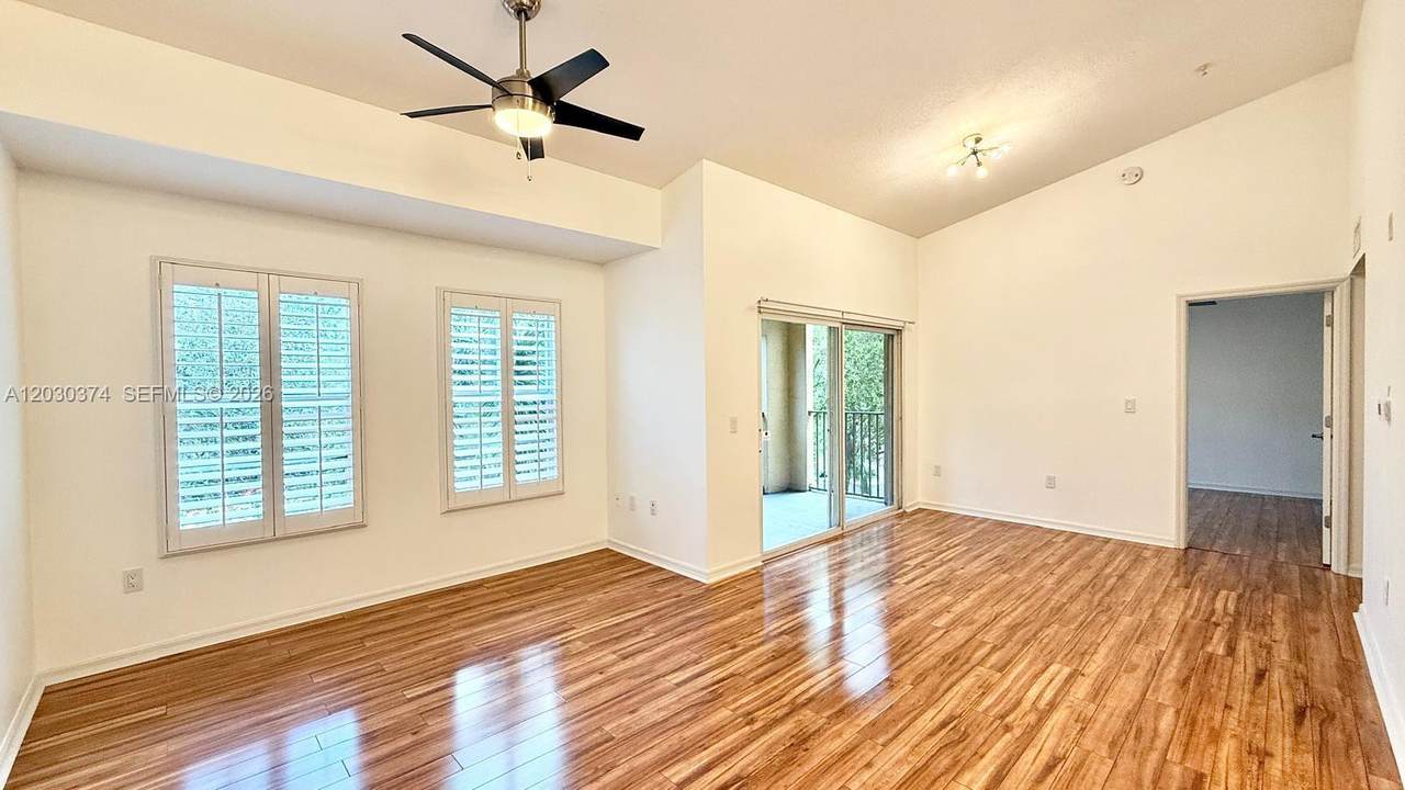 https://bt-photos.global.ssl.fastly.net/miami/1280_boomver_1_A12030374-2.jpg