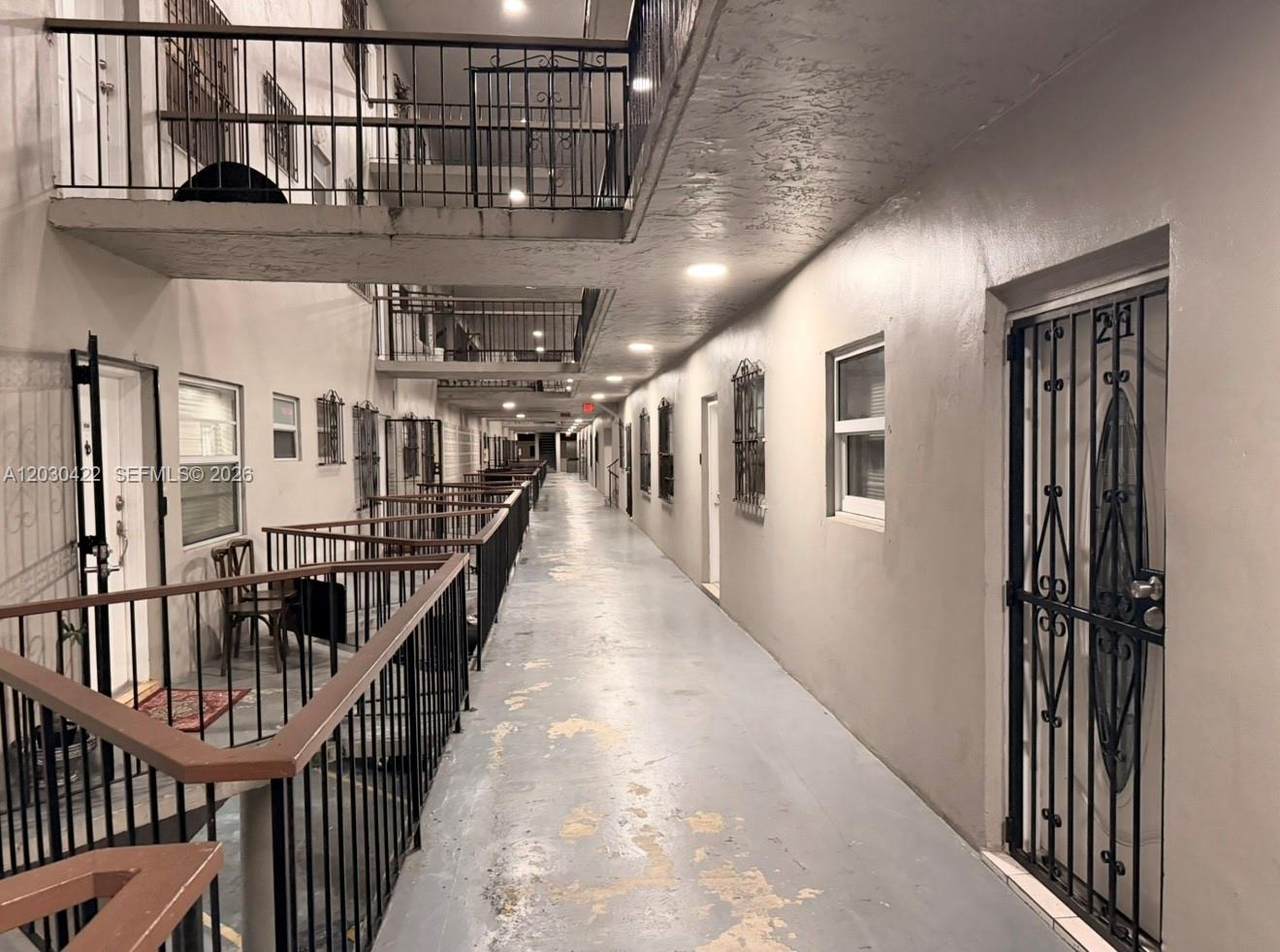 https://bt-photos.global.ssl.fastly.net/miami/1280_boomver_1_A12030422-2.jpg