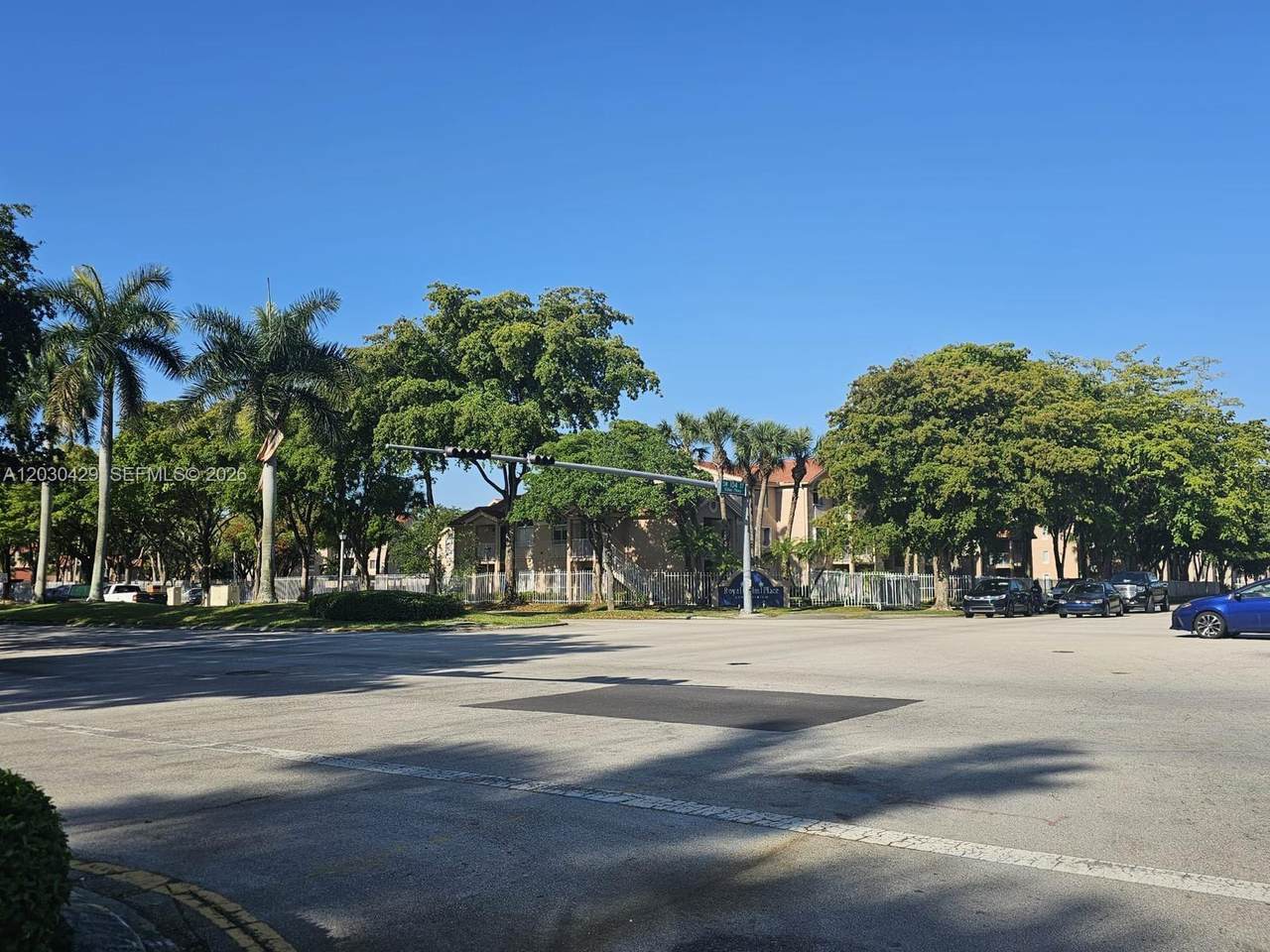 https://bt-photos.global.ssl.fastly.net/miami/1280_boomver_1_A12030429-2.jpg