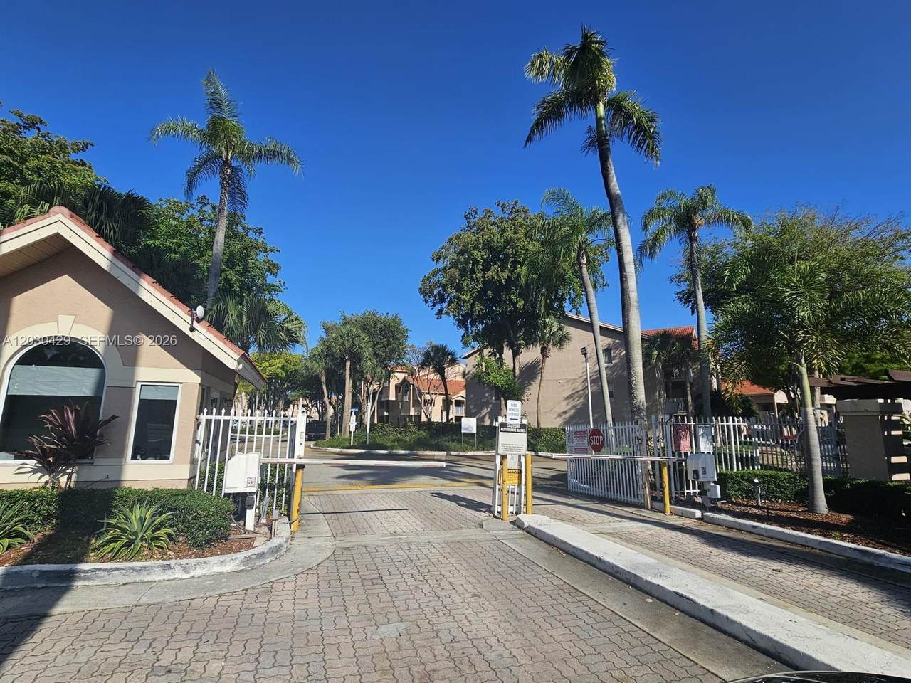 https://bt-photos.global.ssl.fastly.net/miami/1280_boomver_1_A12030429-2.jpg