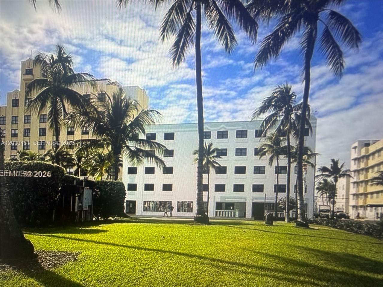 https://bt-photos.global.ssl.fastly.net/miami/1280_boomver_1_A12030451-2.jpg