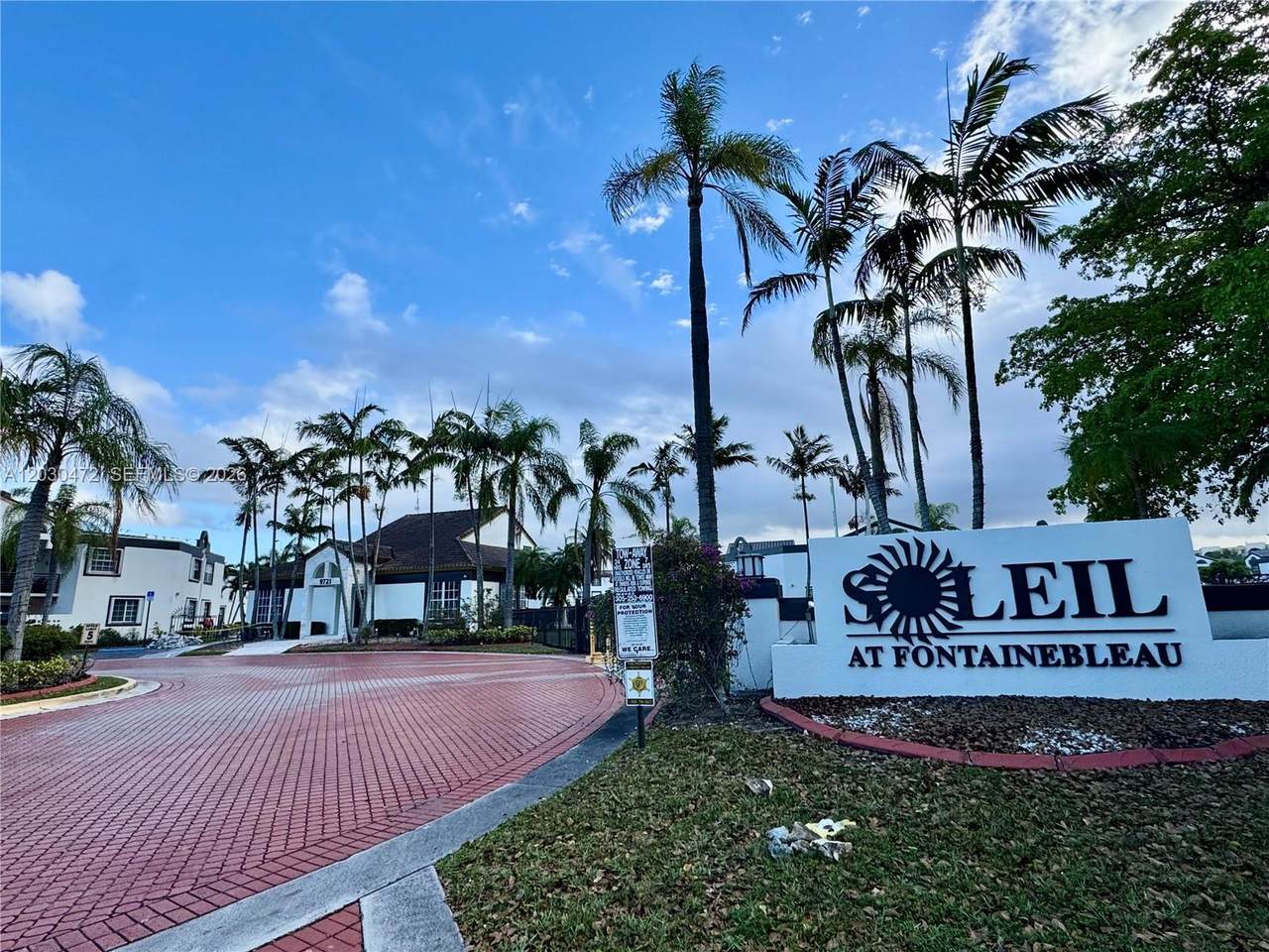 9711 Fontainebleau Blvd - Photo 1