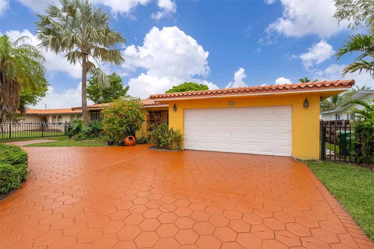https://bt-photos.global.ssl.fastly.net/miami/1280_boomver_1_A12030562-2.jpg