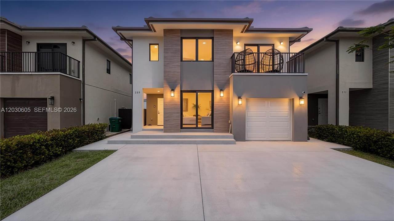 229 12th Ct - Photo 1