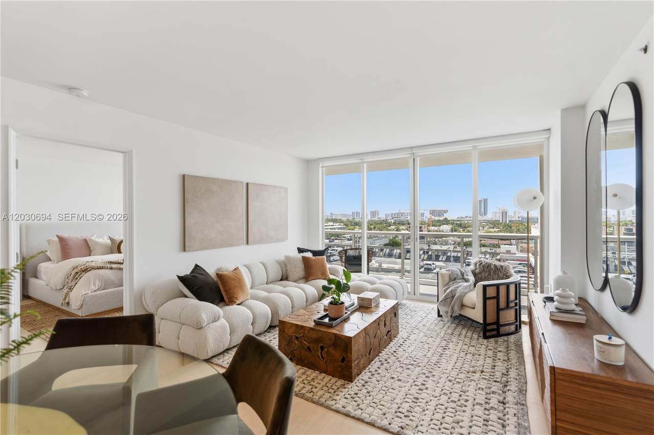1800 Sunset Harbour Dr - Photo 1