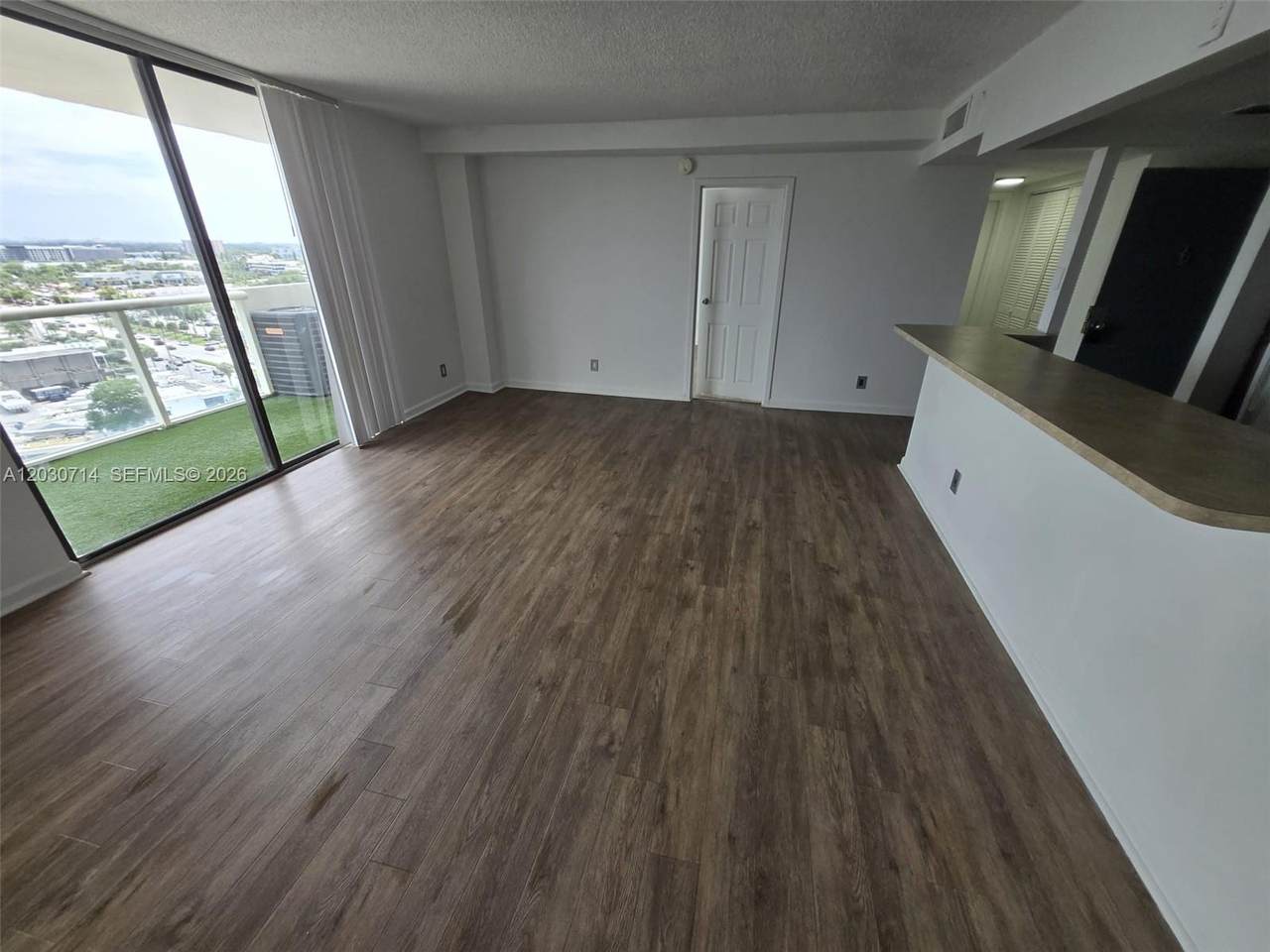https://bt-photos.global.ssl.fastly.net/miami/1280_boomver_1_A12030714-2.jpg