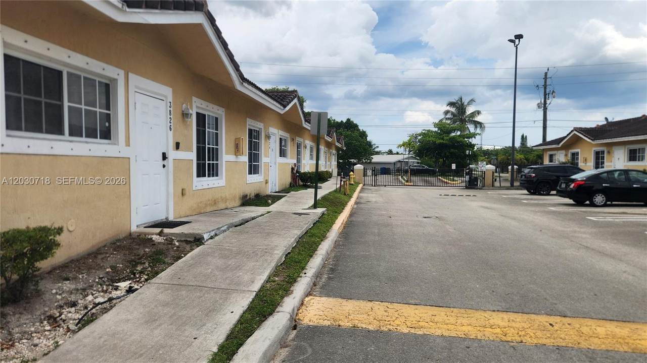 https://bt-photos.global.ssl.fastly.net/miami/1280_boomver_1_A12030718-2.jpg