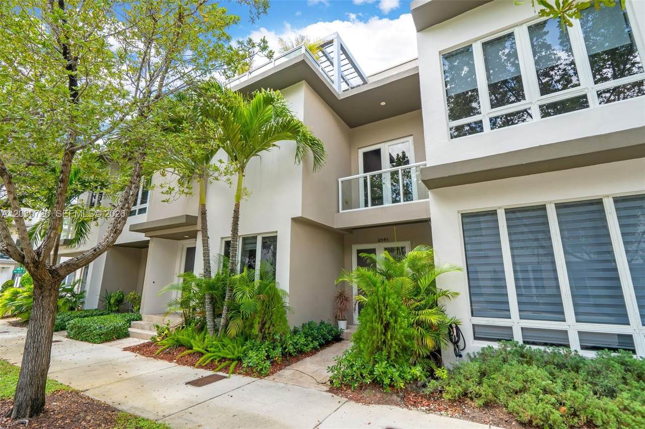 https://bt-photos.global.ssl.fastly.net/miami/1280_boomver_1_A12030726-2.jpg