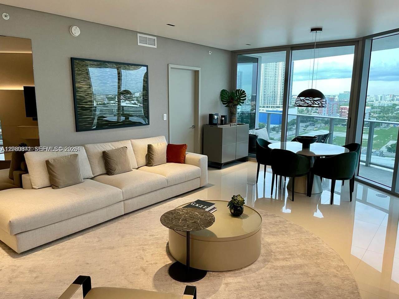 https://bt-photos.global.ssl.fastly.net/miami/1280_boomver_1_A12030871-2.jpg