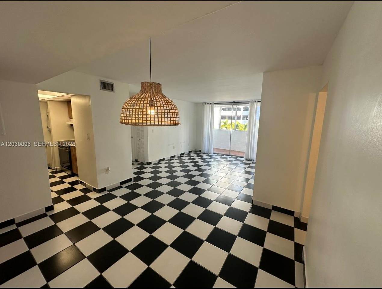 5055 7th St - Photo 1