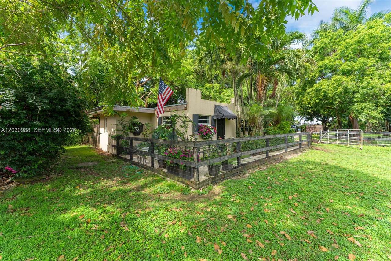 https://bt-photos.global.ssl.fastly.net/miami/1280_boomver_1_A12030988-2.jpg