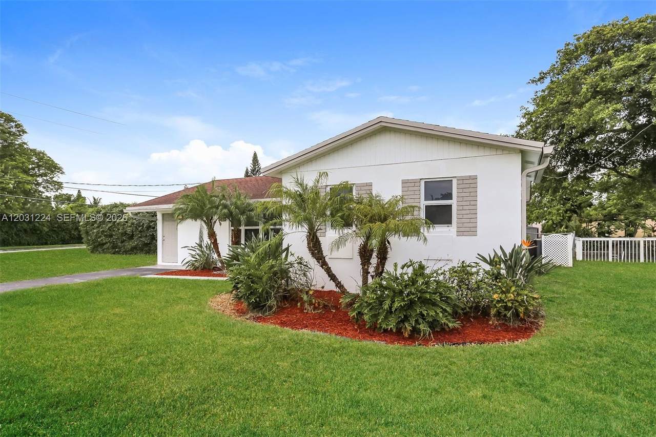 6119 18th Ct - Photo 1