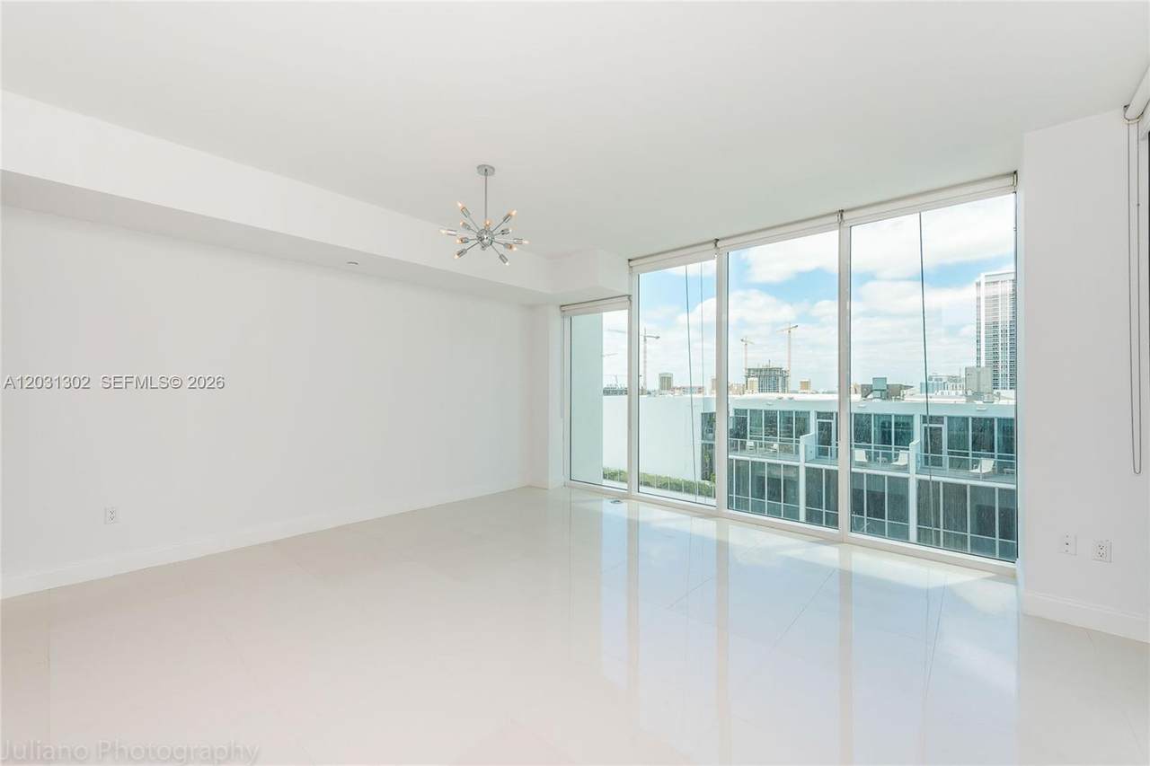 https://bt-photos.global.ssl.fastly.net/miami/1280_boomver_1_A12031302-2.jpg
