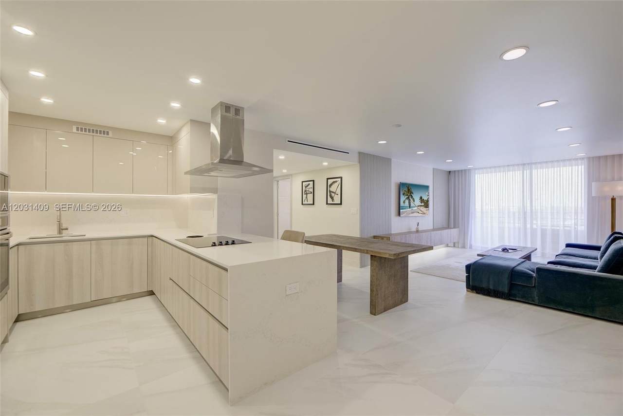 600 Three Islands Blvd - Photo 1