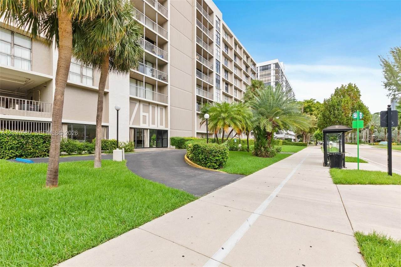 17600 Bay Rd - Photo 1