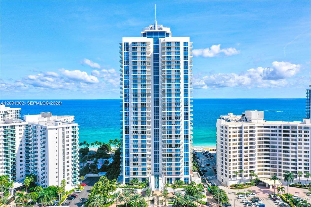 3101 Ocean Dr - Photo 1