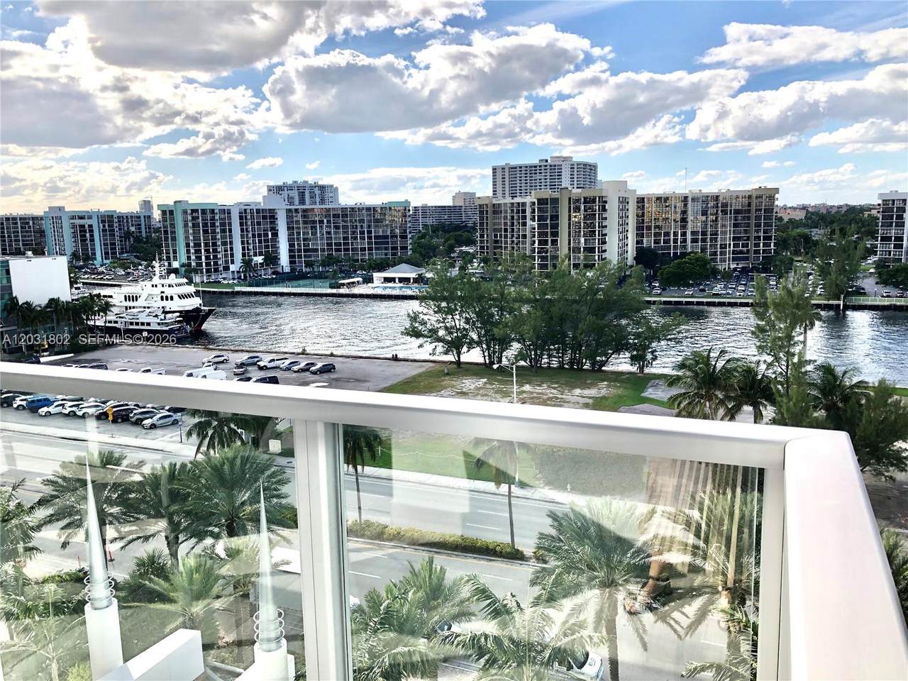 https://bt-photos.global.ssl.fastly.net/miami/1280_boomver_1_A12031802-2.jpg
