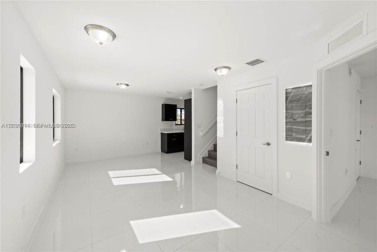 https://bt-photos.global.ssl.fastly.net/miami/1280_boomver_1_A12031814-2.jpg
