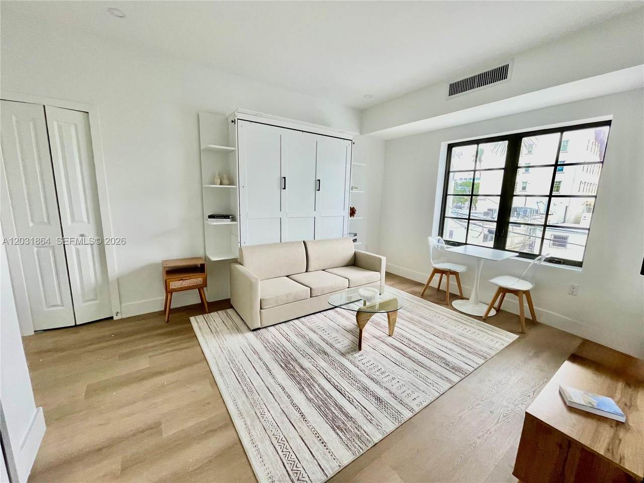 1619 Jefferson Ave - Photo 1
