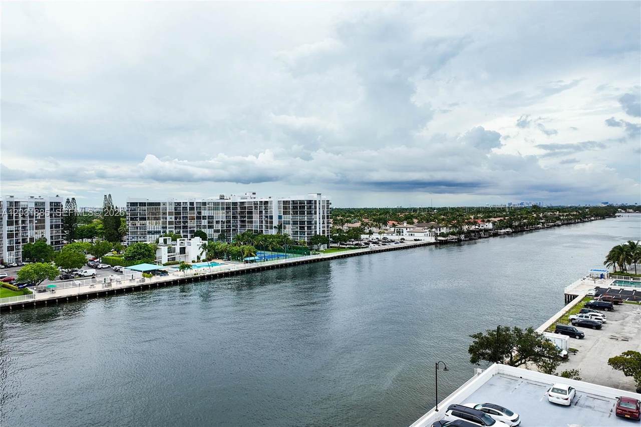 3000 Ocean Dr - Photo 1
