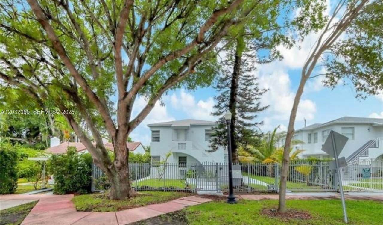 1730 Marseille Dr - Photo 1