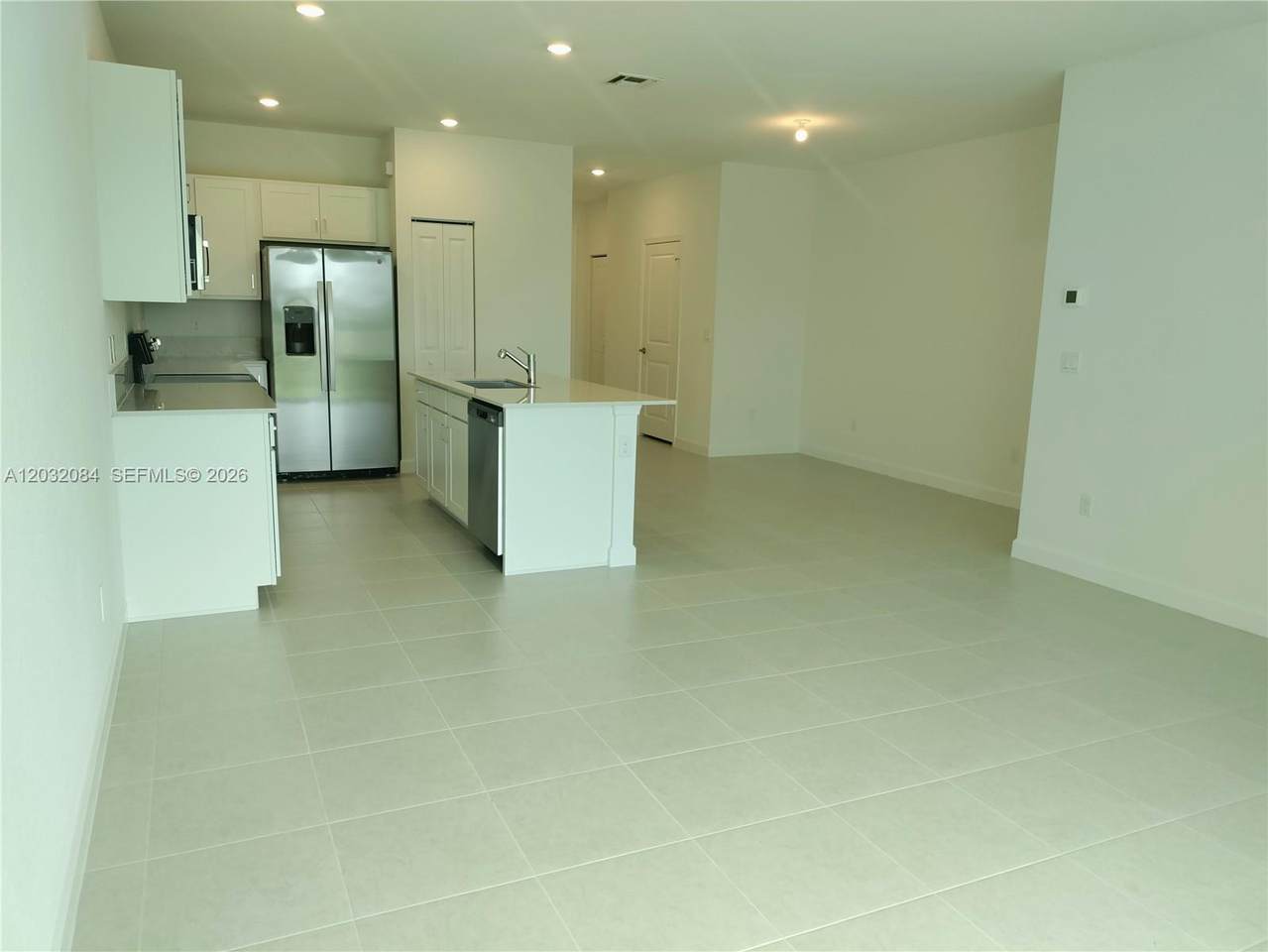 https://bt-photos.global.ssl.fastly.net/miami/1280_boomver_1_A12032084-2.jpg