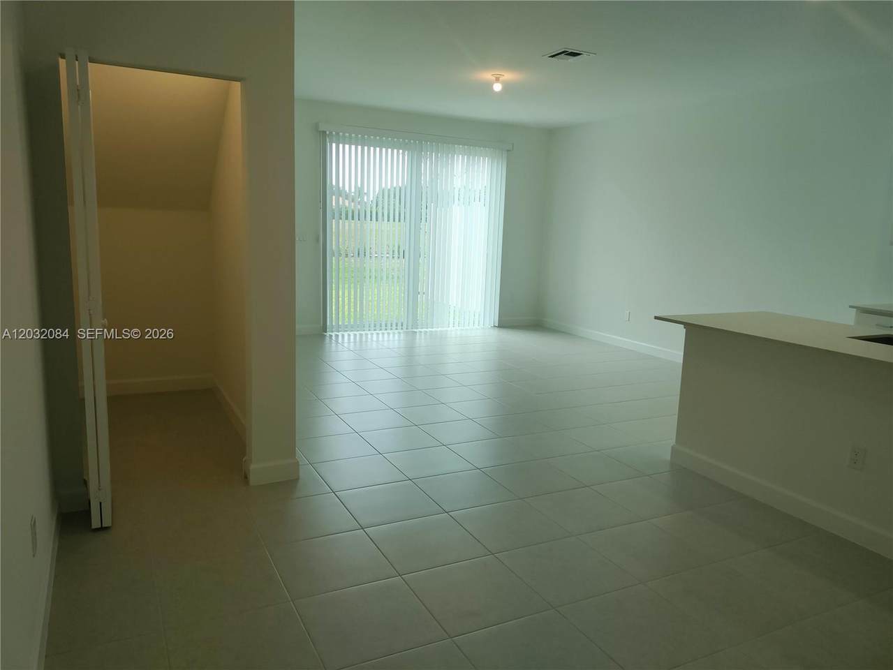 https://bt-photos.global.ssl.fastly.net/miami/1280_boomver_1_A12032084-2.jpg
