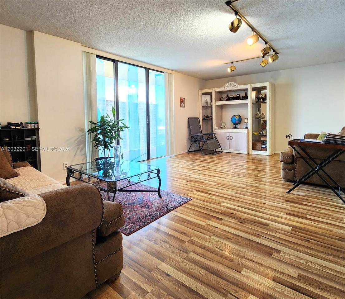https://bt-photos.global.ssl.fastly.net/miami/1280_boomver_1_A12032201-2.jpg