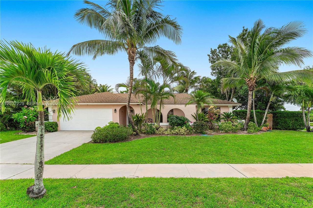 1586 Old Cypress Trl - Photo 1