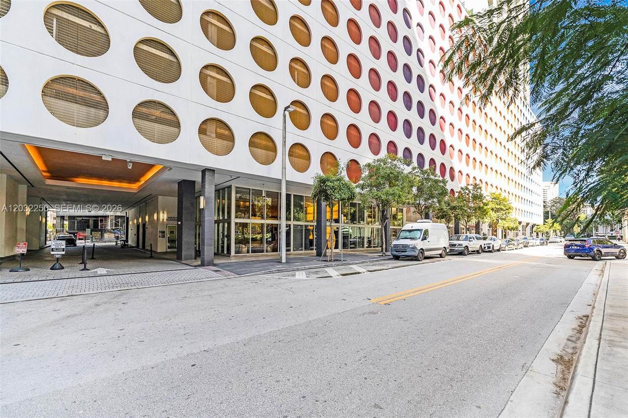 https://bt-photos.global.ssl.fastly.net/miami/1280_boomver_1_A12032250-2.jpg