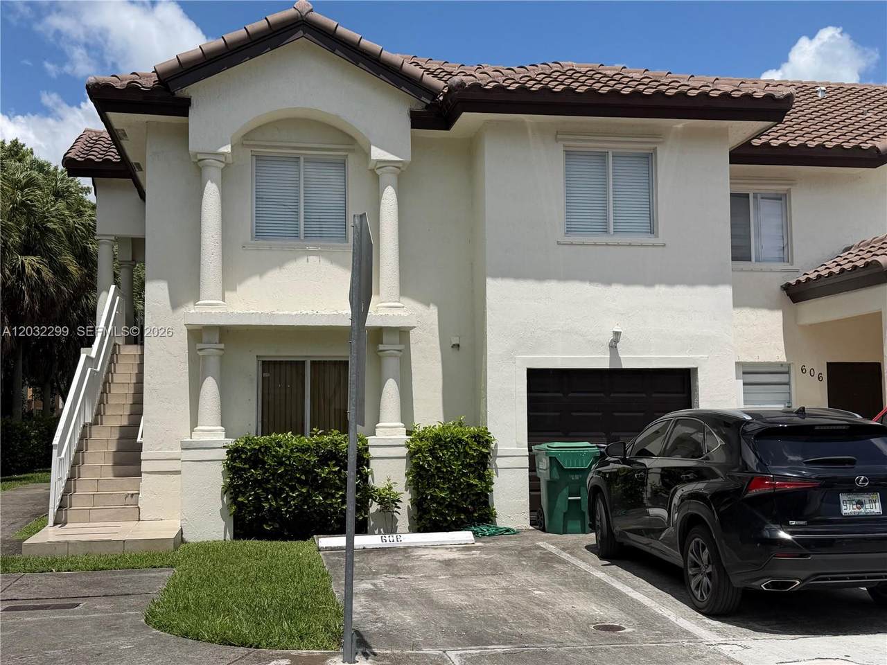 8802 109th Ct - Photo 1