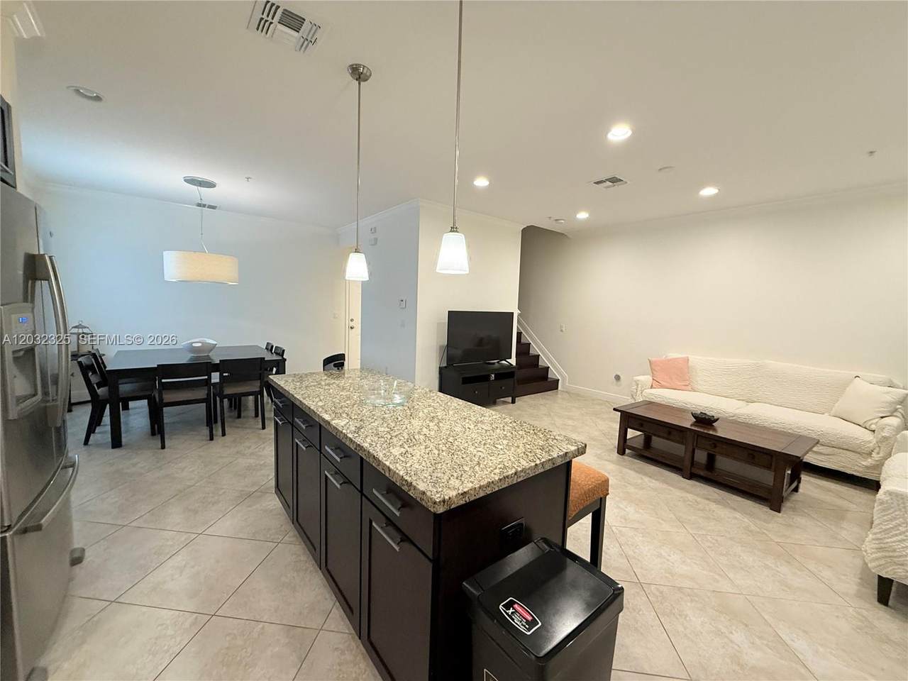 https://bt-photos.global.ssl.fastly.net/miami/1280_boomver_1_A12032325-2.jpg