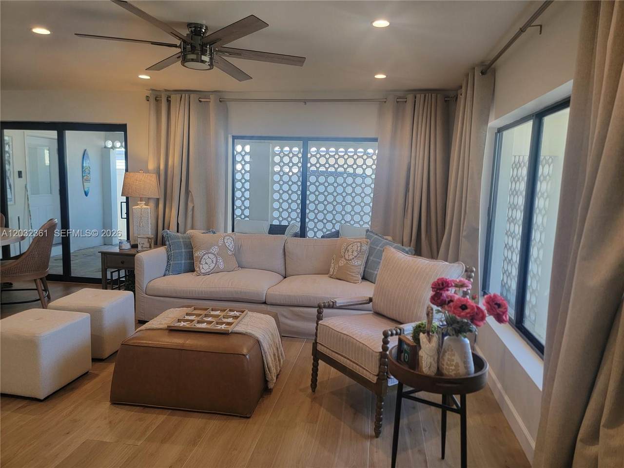 https://bt-photos.global.ssl.fastly.net/miami/1280_boomver_1_A12032361-2.jpg