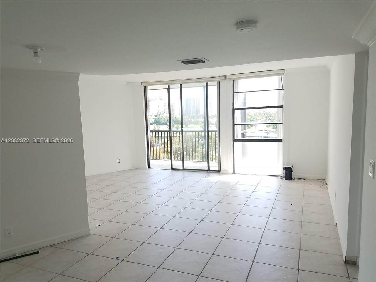 https://bt-photos.global.ssl.fastly.net/miami/1280_boomver_1_A12032372-2.jpg