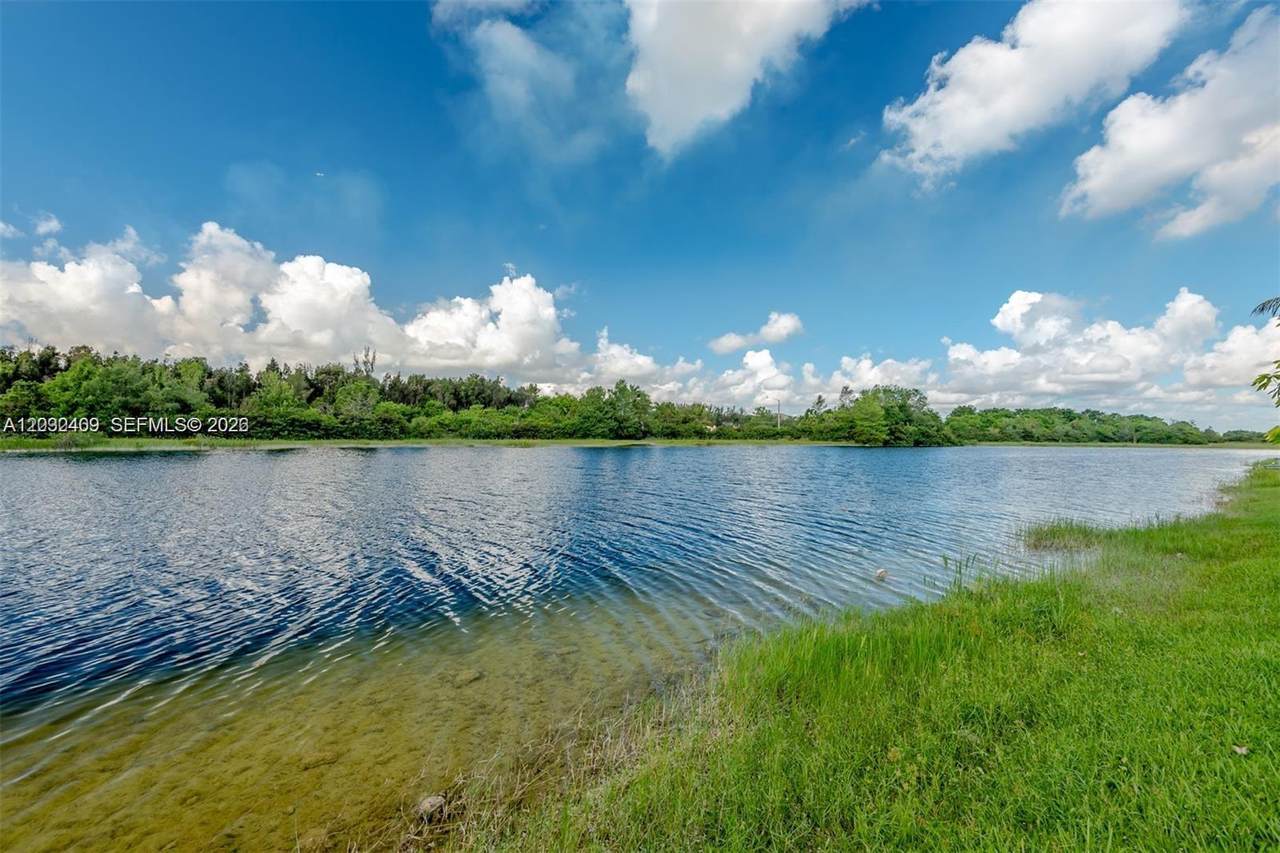 https://bt-photos.global.ssl.fastly.net/miami/1280_boomver_1_A12032409-2.jpg