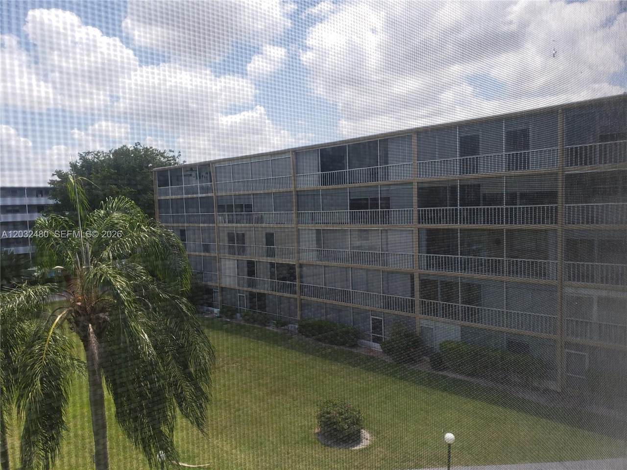 https://bt-photos.global.ssl.fastly.net/miami/1280_boomver_1_A12032480-2.jpg