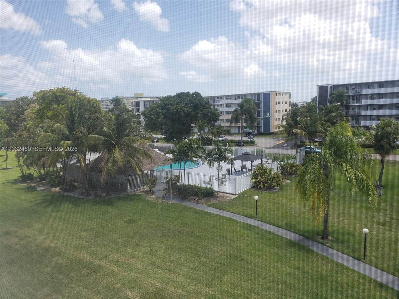 https://bt-photos.global.ssl.fastly.net/miami/1280_boomver_1_A12032480-2.jpg